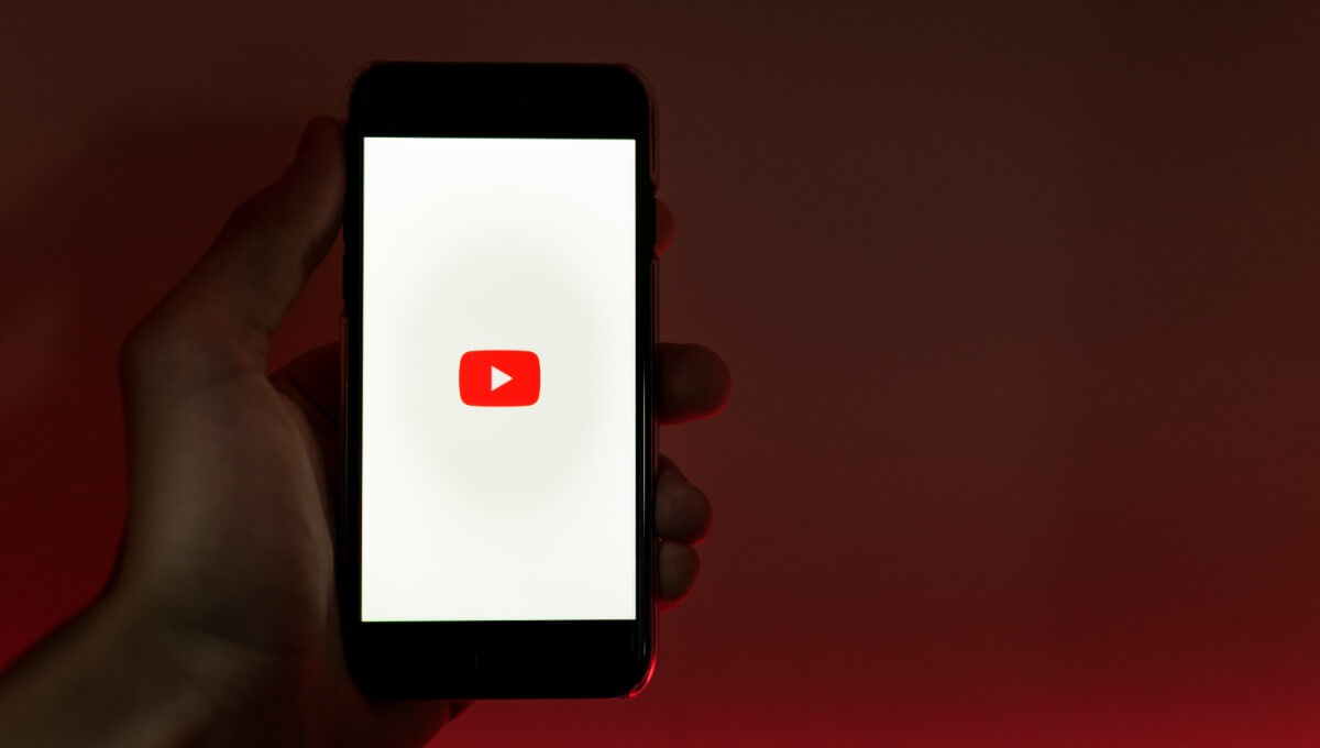 Cara Youtube Tetap Jalan Saat Buka Aplikasi Lain!