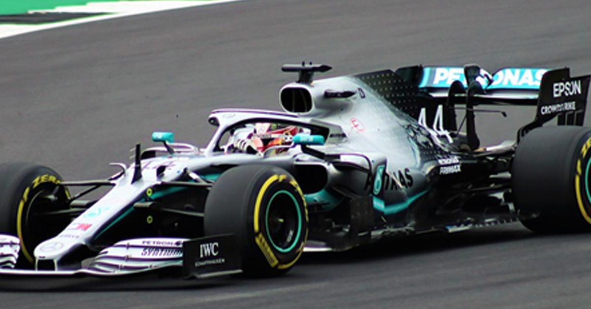 Tidak Ada Halangan bagi Hamilton untuk Memenangkan Balapan di Brazilian Grand Prix Meski Harus Start dari Akhir!